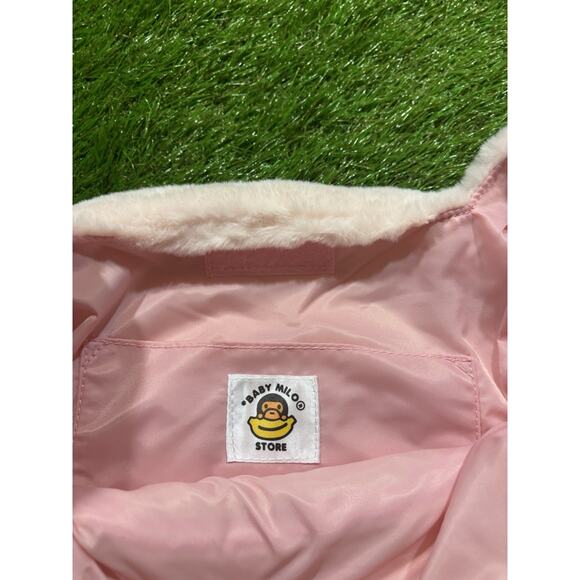 A Bathing Ape BABY MILO Plush Tote Bag Pink Cream Fuzzy Shoulder Shopper NWT - Picture 3 of 4
